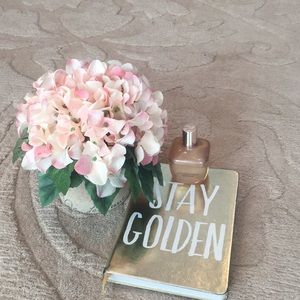 Unforgivable Woman Perfume. Sean John